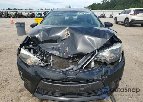 2015 Toyota Corolla L z USA, uszkodzony, nr VIN 2T1BURHE8FC411727